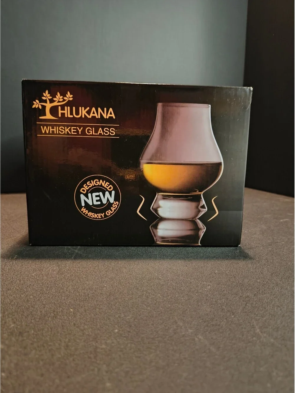 Hlukana whiskey glass set
